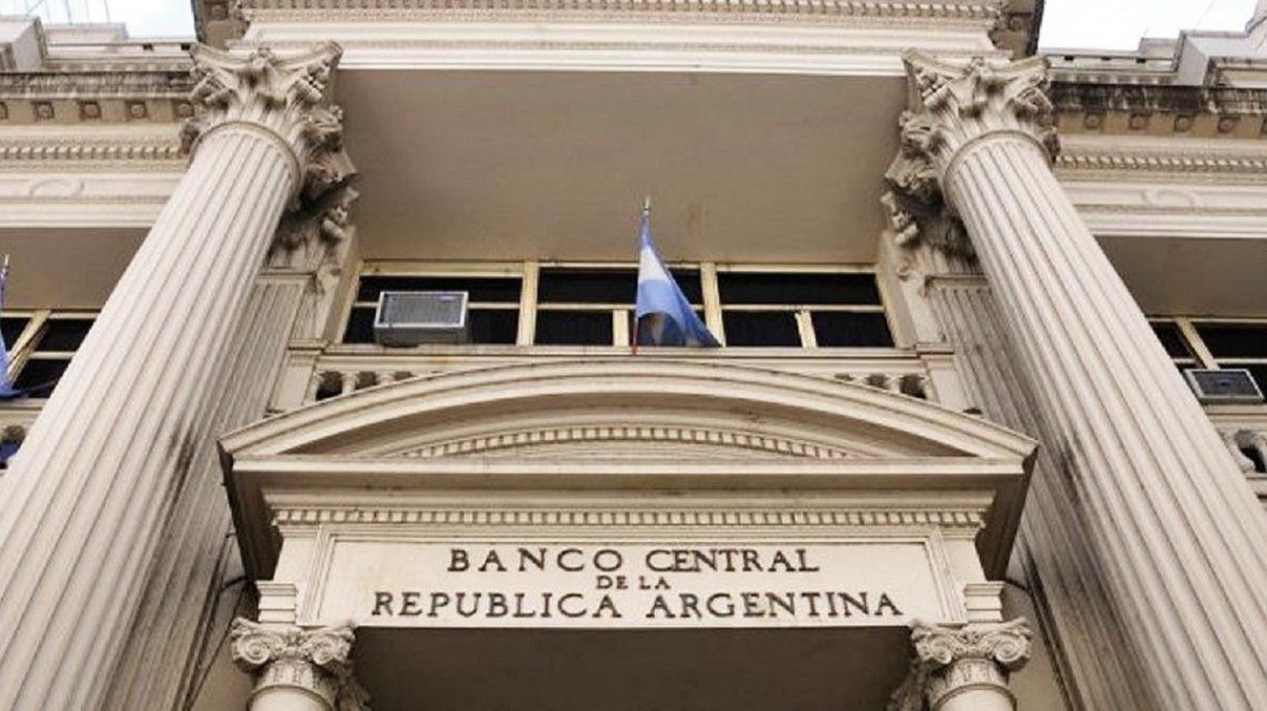 El Central subió la tasa mínima para mejorar el rendimiento de plazos fijos en pesos