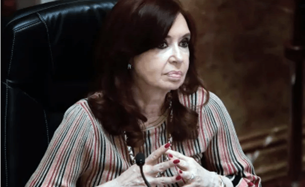 Cristina Kirchner suspendió su viaje a Italia luego del triunfo de Milei