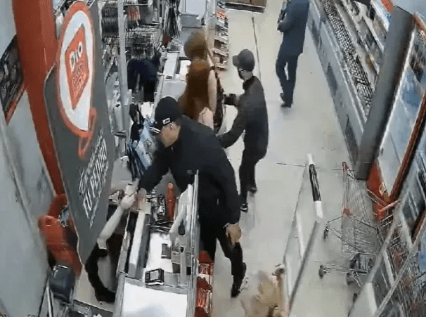 Caballito: violento robo en un supermercado