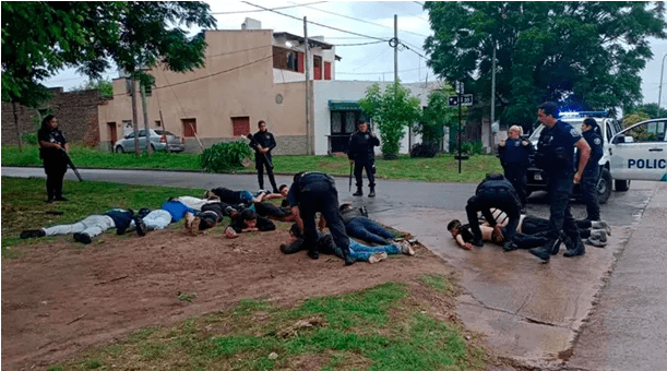 La Plata: mataron de una puñalada a un joven de 16 años en una fiesta clandestina