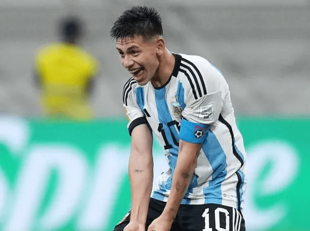 Diablito Echeverri deja la pretemporada en River para irse a la Selección Argentina Sub-23