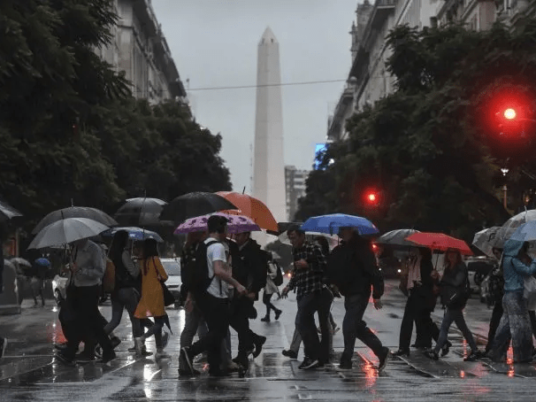 Cambió el pronóstico y hay malas noticias: a qué hora vuelven las lluvias hoy a Buenos Aires