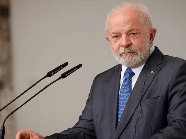 Lula da Silva impuso un tope a los intereses de las tarjetas de crédito