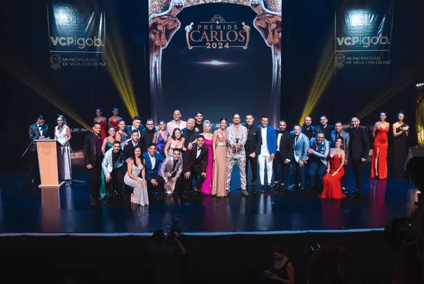 «Bien Argentino» arrasó en los Premios Carlos en Villa Carlos Paz