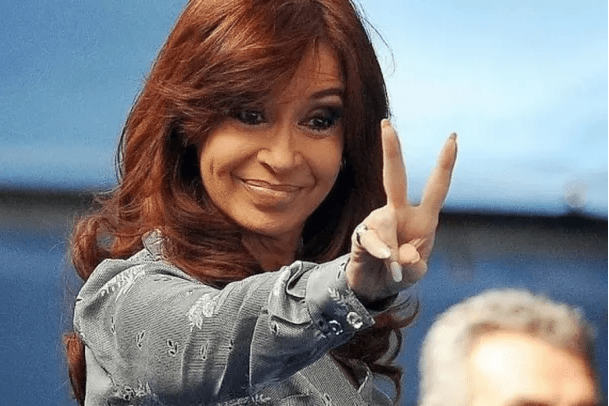 Cristina Kirchner anunció su presencia en un acto en Quilmes y calificó como un «experimento» al Gobierno